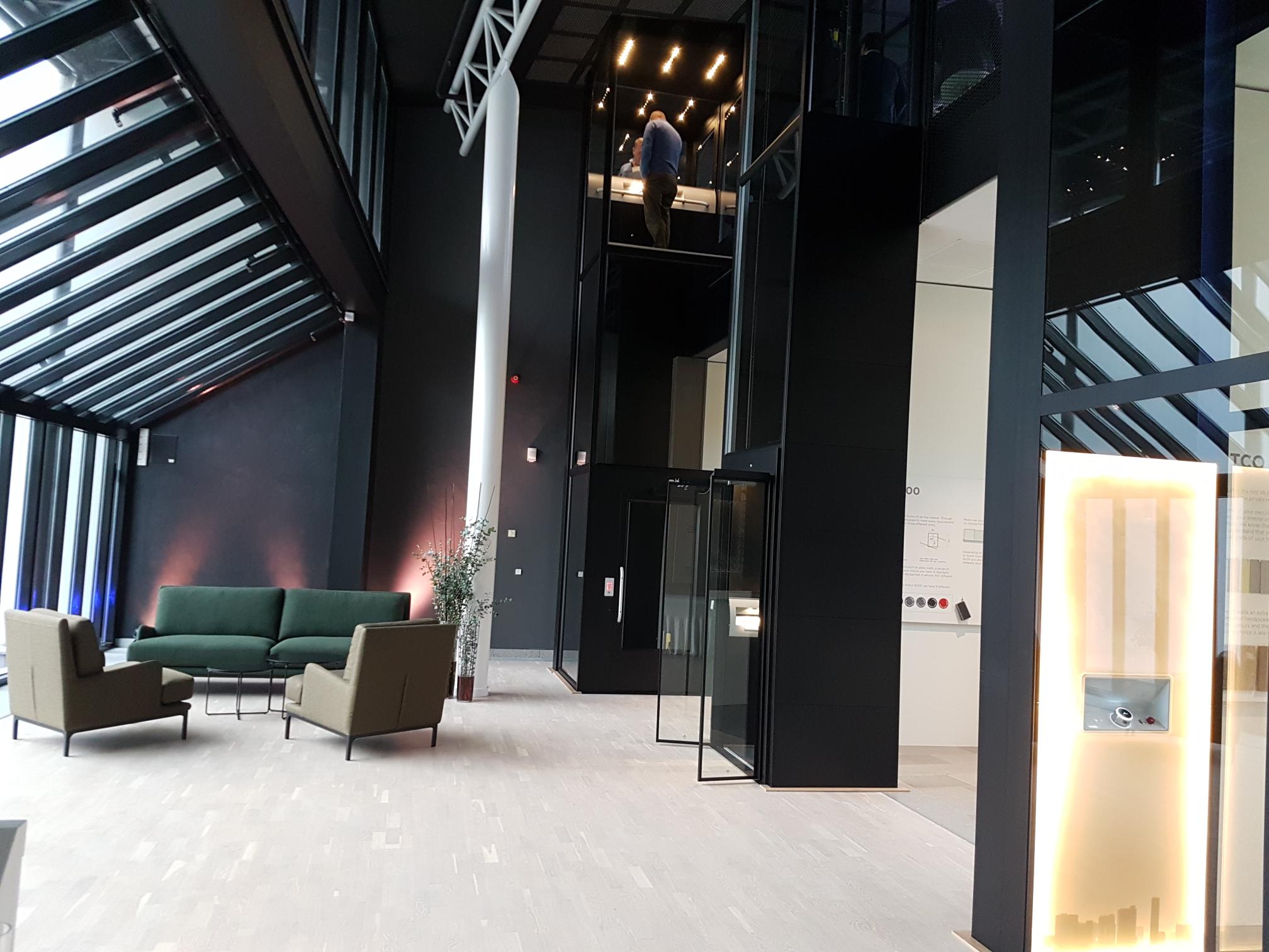 1629696121928383.jpg 瑞特科家用電梯.jpg